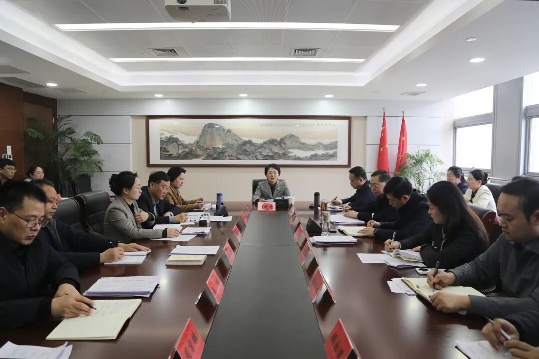 市委统战部召开理论学习中心组（扩大）会议暨工作例会